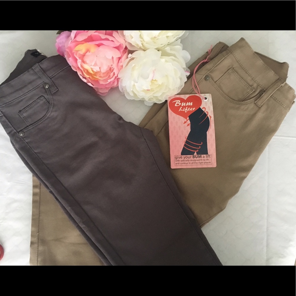 HP🎉BUM LIFTER JEANS!!!🔥Two colors available!