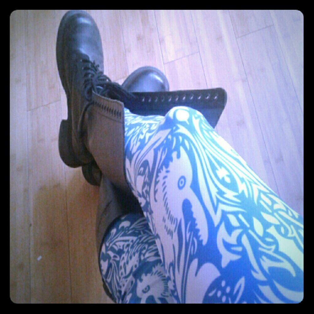 Blue Bird and Bunny leggings