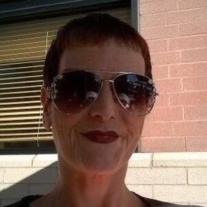 Meet your Posher, Leanne