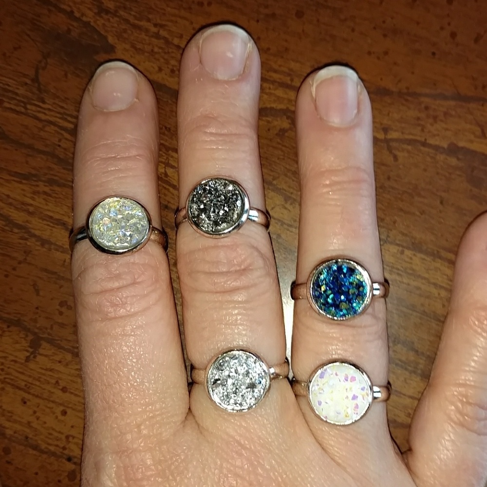 NEW 🎉 Dainty Druzy Silver Rings