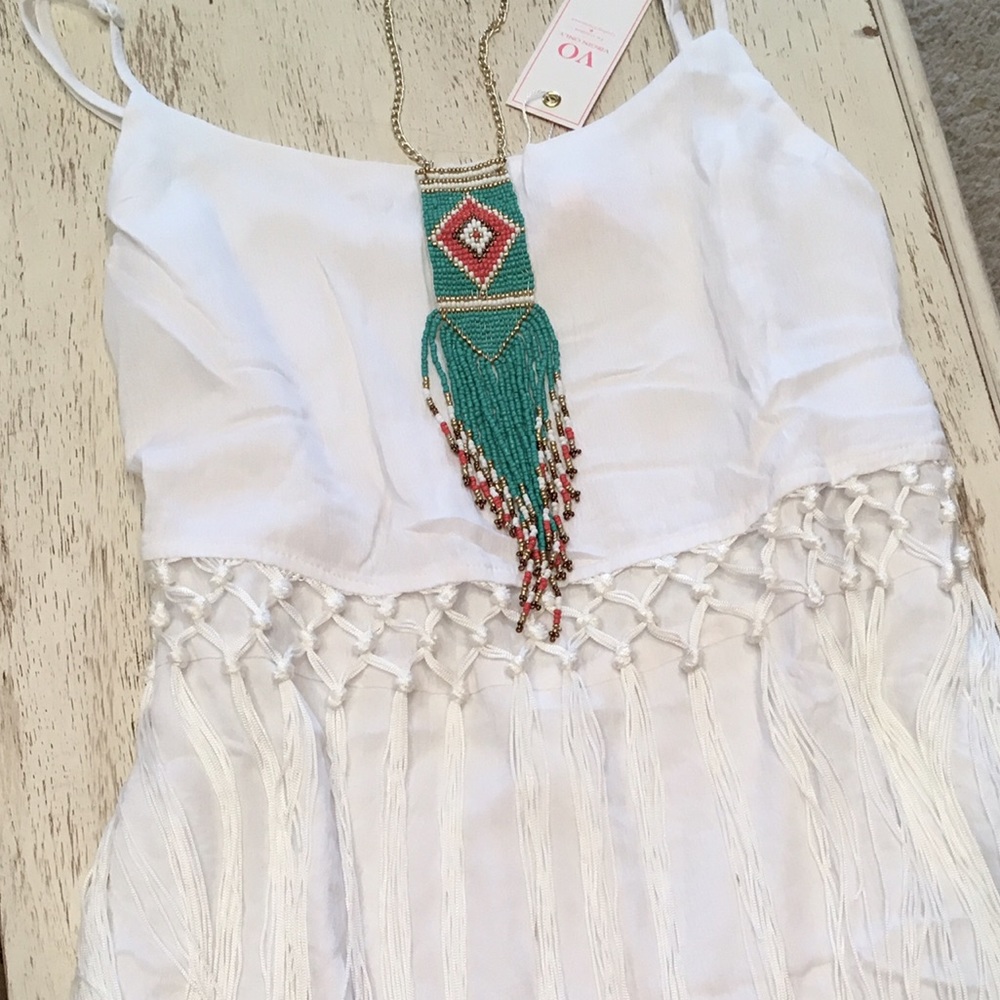 X CLEARANCE X White Sleeveless Fringe Romper - Picture 3 of 4