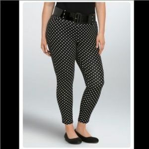 Torrid Black Polka Dot Pixie Pants (3X)