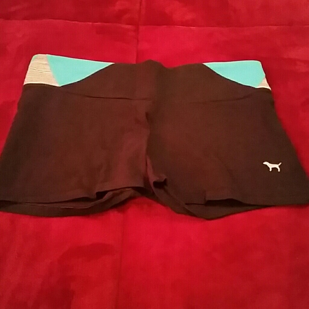 PINK VS Flat Waist Yoga Shorties