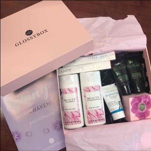 Glossy Box **UPDATE** 2 more lip colors added!