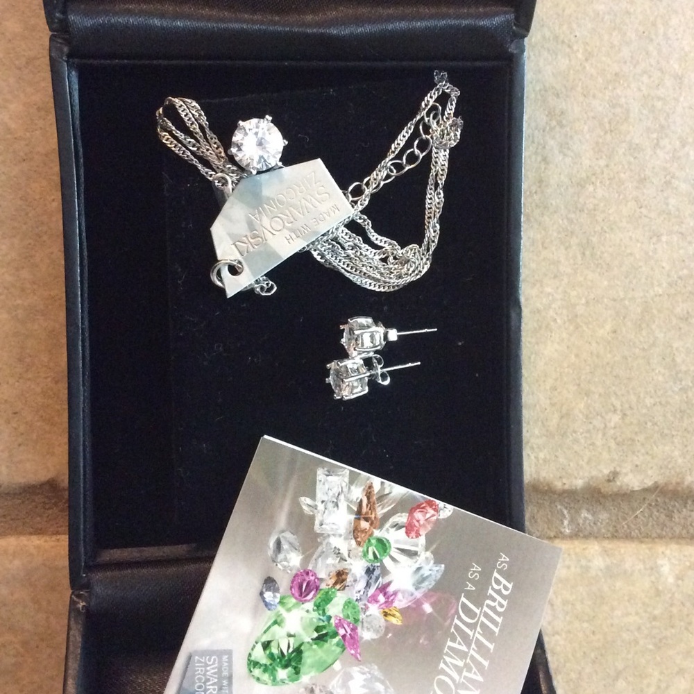 Swarovski gift set-necklace and earrings
