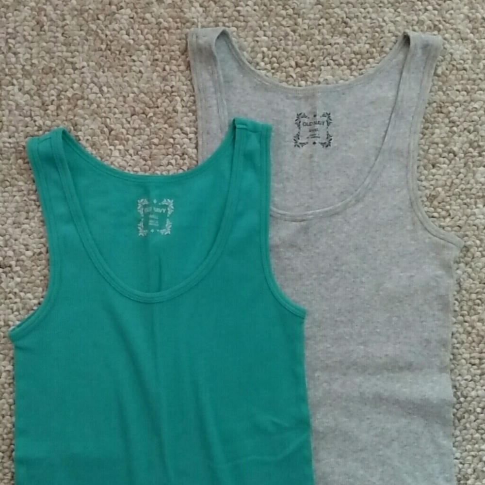 NWOT Old Navy Tank Top Bundle