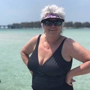 Meet your Posher, Janet