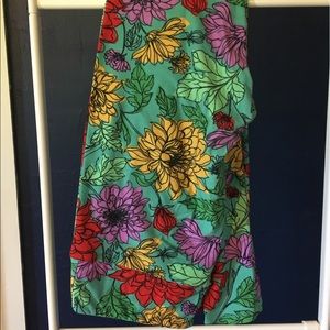 Beautiful LuLaRoe leggings, TC