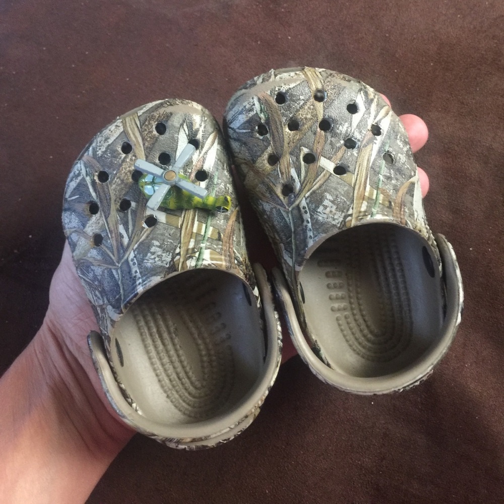 Infant Camo CROCS size 2/3