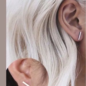 UO stud bar dainty amazing earrings set