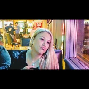 Meet your Posher, Shawna