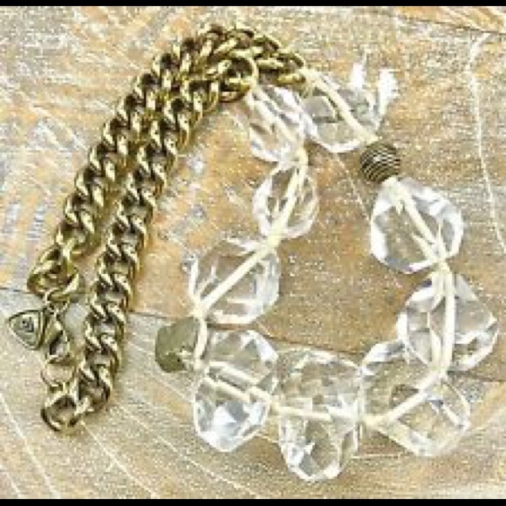 Beautiful statement crystal necklace