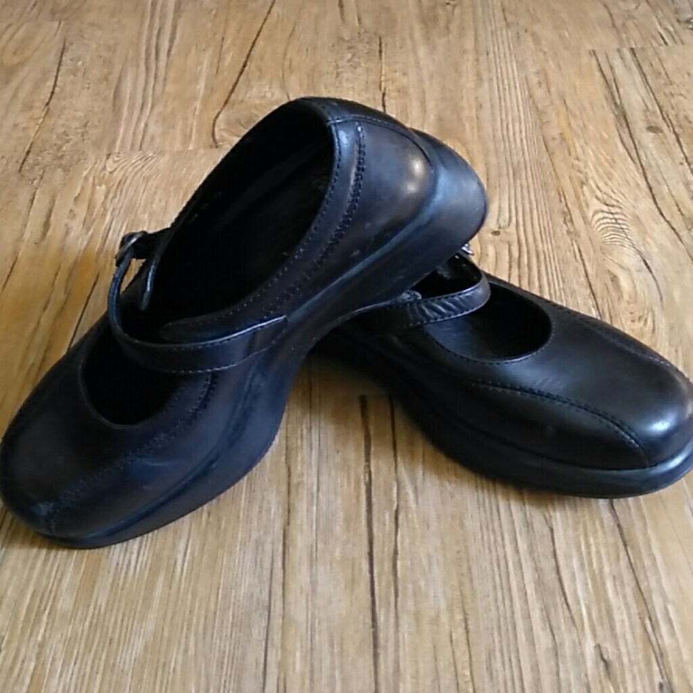 Dansko mary jane 38