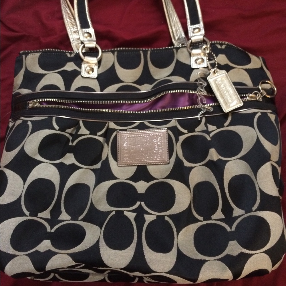 Coach over the shoulder poppy bag