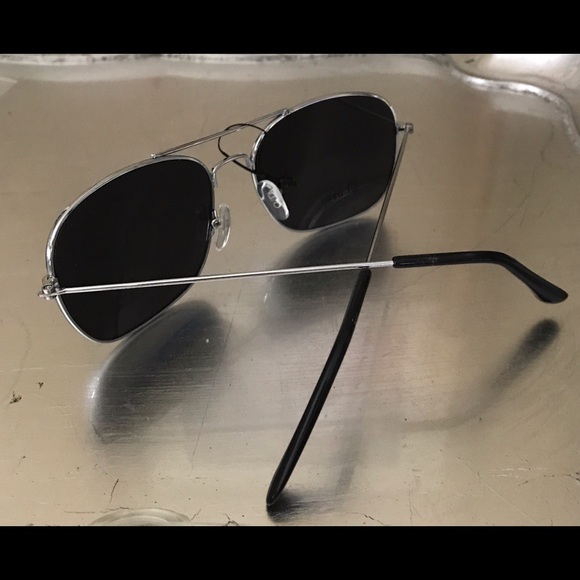 😎Silver sunnies😎HOST PICK - Picture 3 of 5