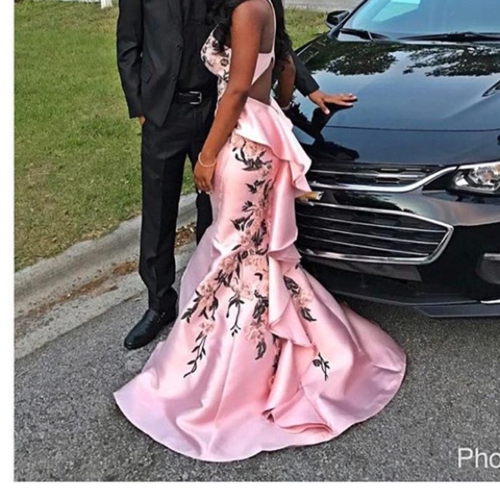 Elle Wilde Prom Dress