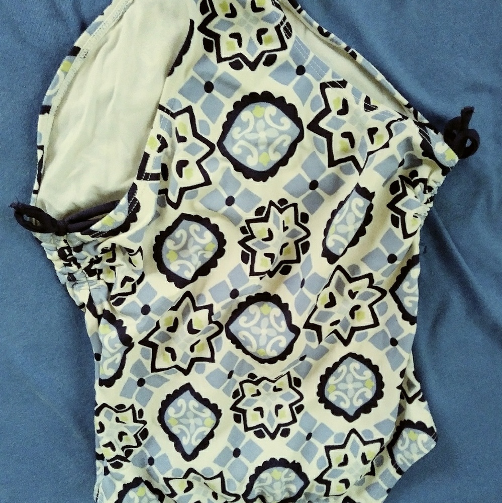 One piece girl bathing suit