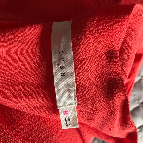 Lush Sleeveless Deep V-Neck Blouse – Coral Red | Size M | High-Low Hem - Picture 4 of 5