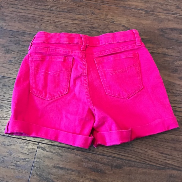 GapKids Flower Fuchsia Shorts - Picture 3 of 7