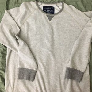 Crew neck sweatshirt. American Eagle.