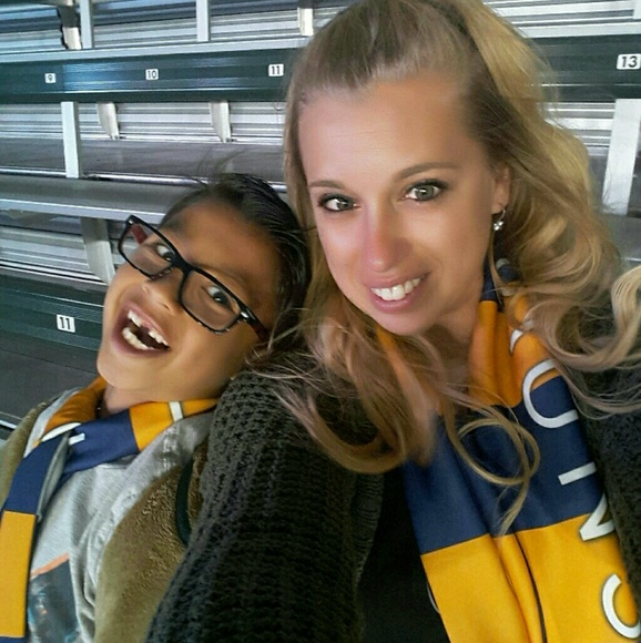 Meet your Posher, Caitlin - Picture 1 of 1