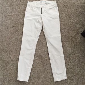 Old Navy size 8 white "Rockstar" pants