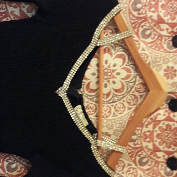 Vintage knit long sleeve dress. - Picture 2 of 4