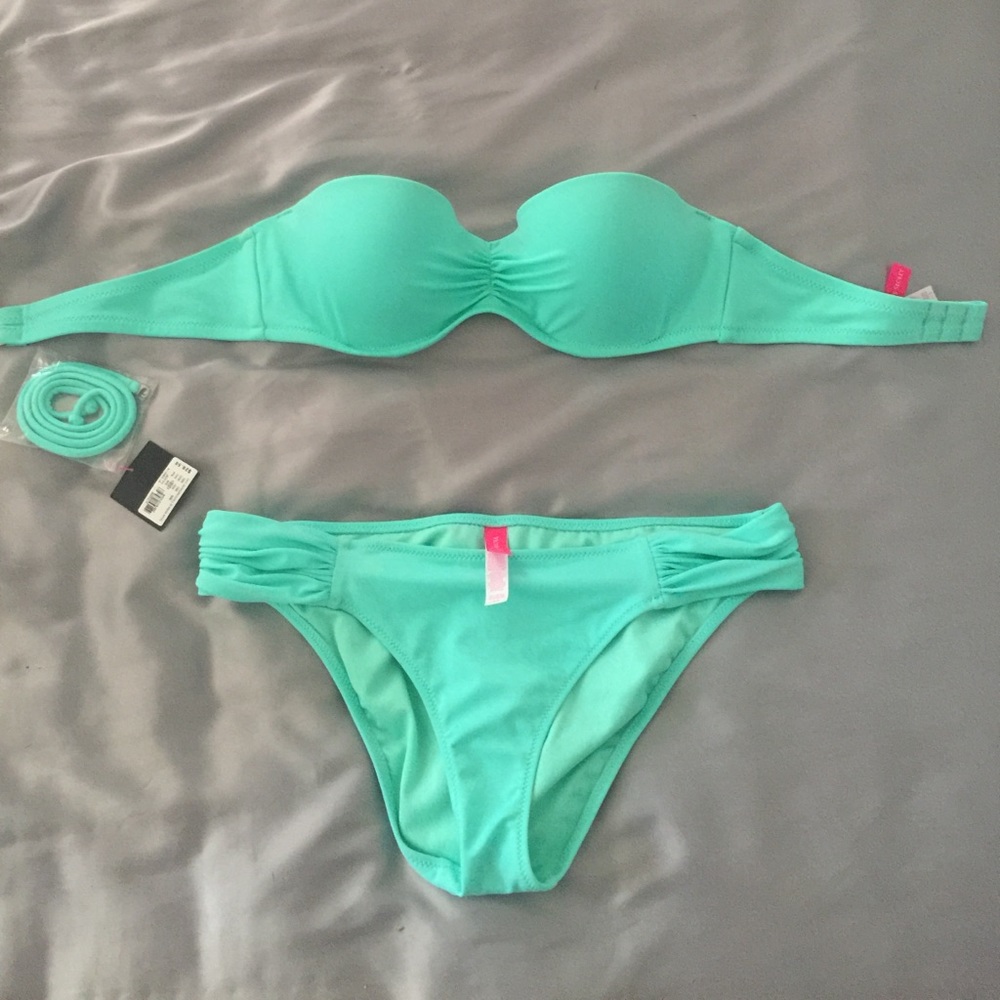 Aqua bandeau bikini