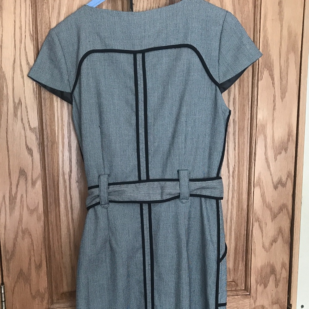 NWOT Sandra Darren button down dress - Picture 7 of 7