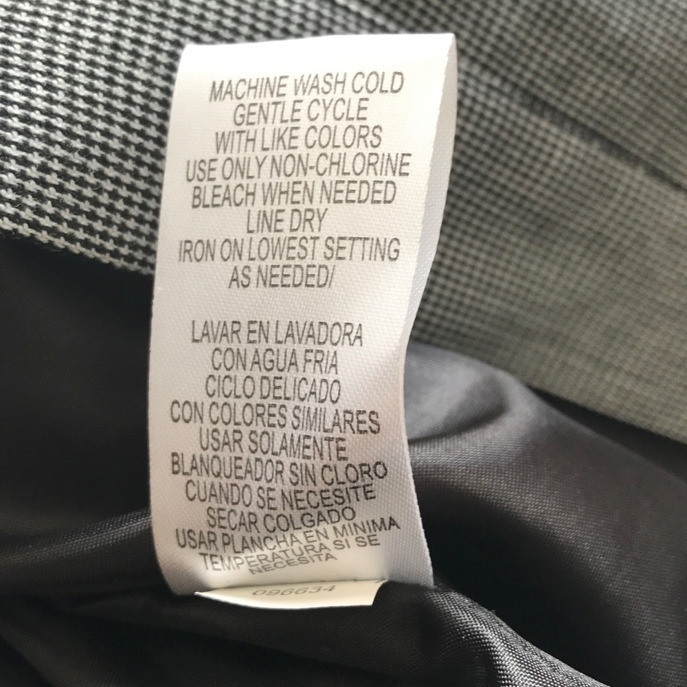 NWOT Sandra Darren button down dress - Picture 5 of 7