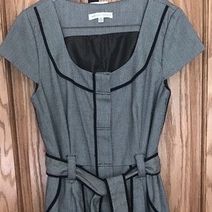 NWOT Sandra Darren button down dress