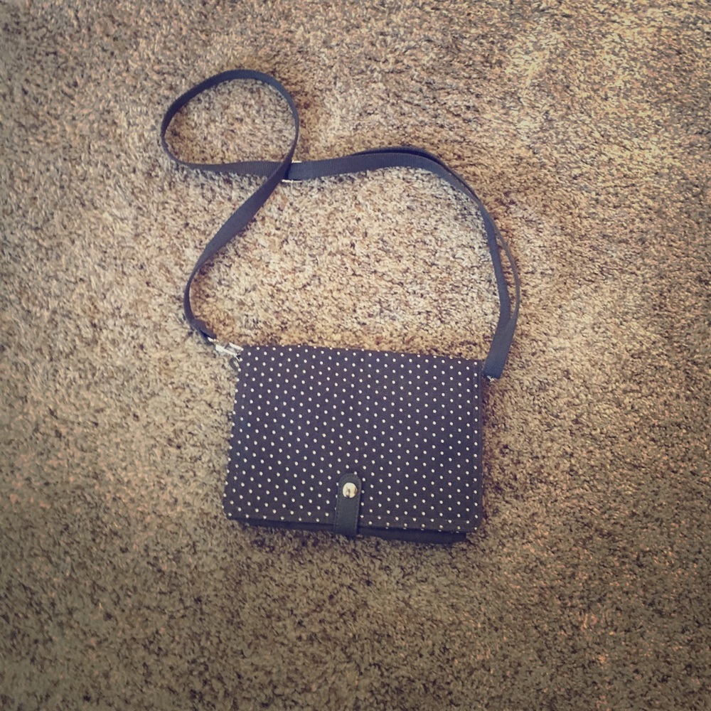 32 Thirty One Double Up Crossbody. Grey. NWOT