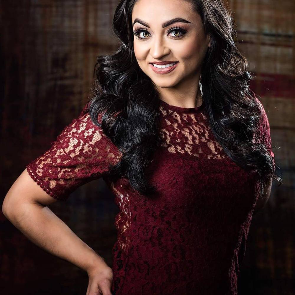 Meet your Posher, Aguis