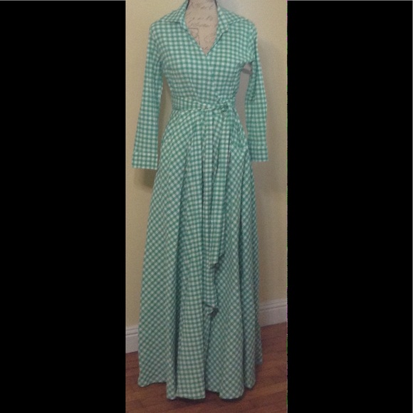 14 off shabby apple dresses skirts shabby apple central park maxi dress green 8 from kendra 14 off shabby apple dresses skirts shabby apple central park maxi dress green 8 from kendra