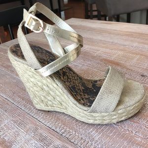 BCBG Sandal Wedge