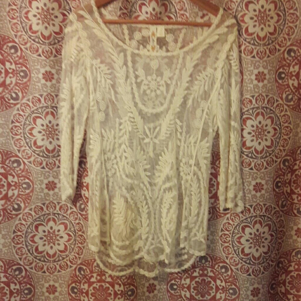 3/4 sleeve lace top