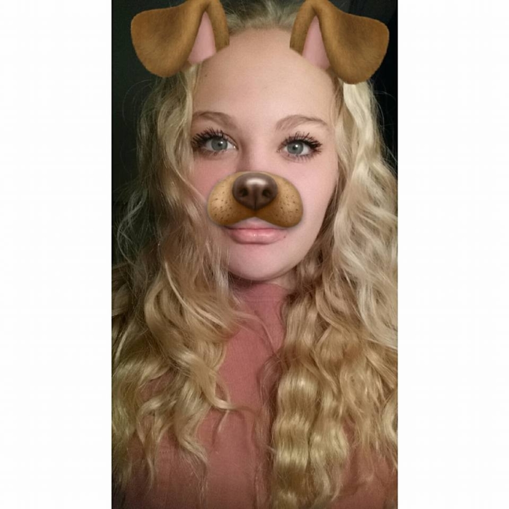 Meet your Posher, Cassie