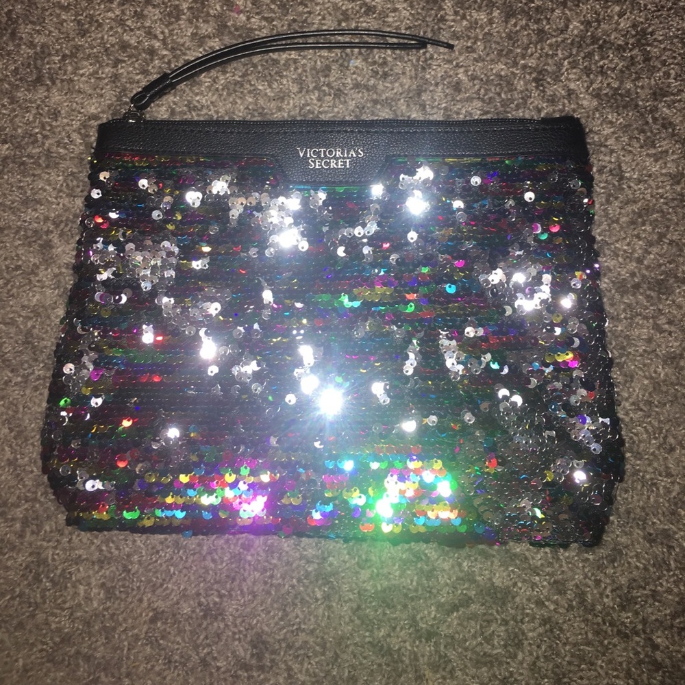 BRAND NEW never used big make up bag