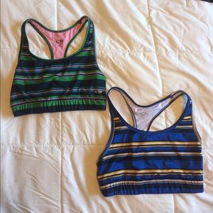 2 sports bras
