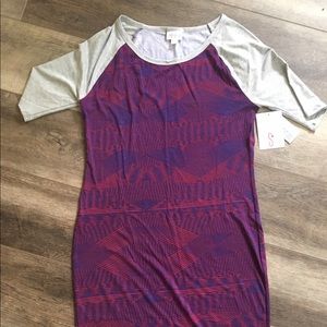 NWT lularoe Raglan Julia size Small