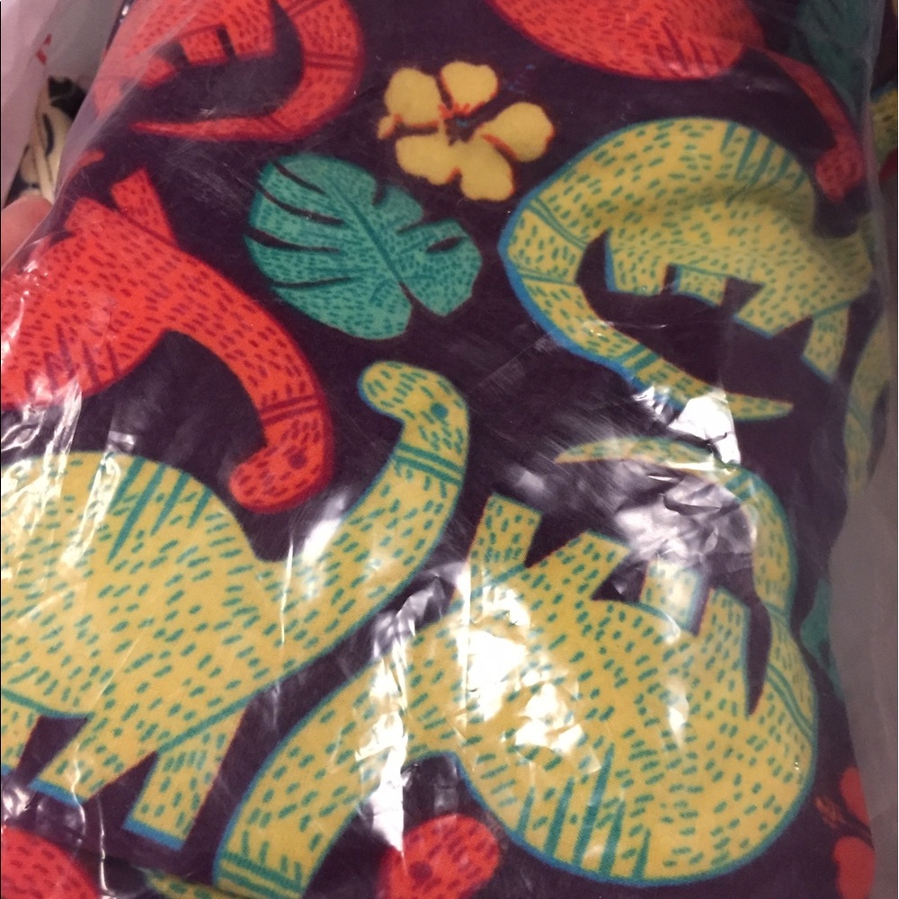 Lularoe OS Dinos NWT