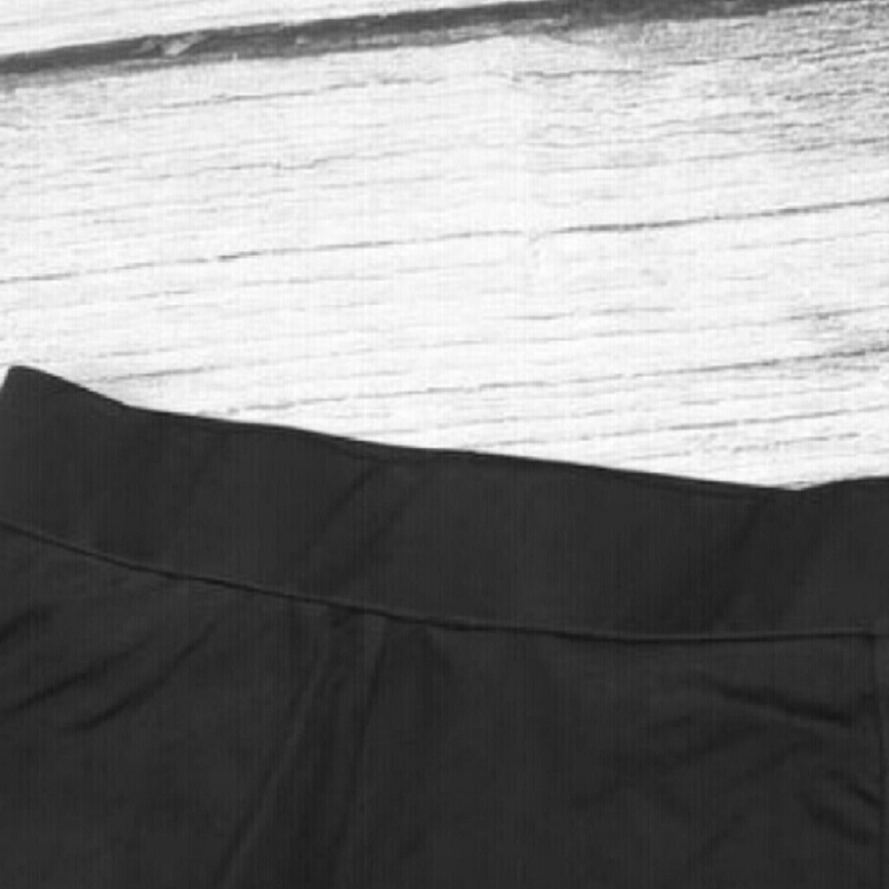 New Tech Mesh Cut Out Moto Workout Leggings - Picture 5 of 8