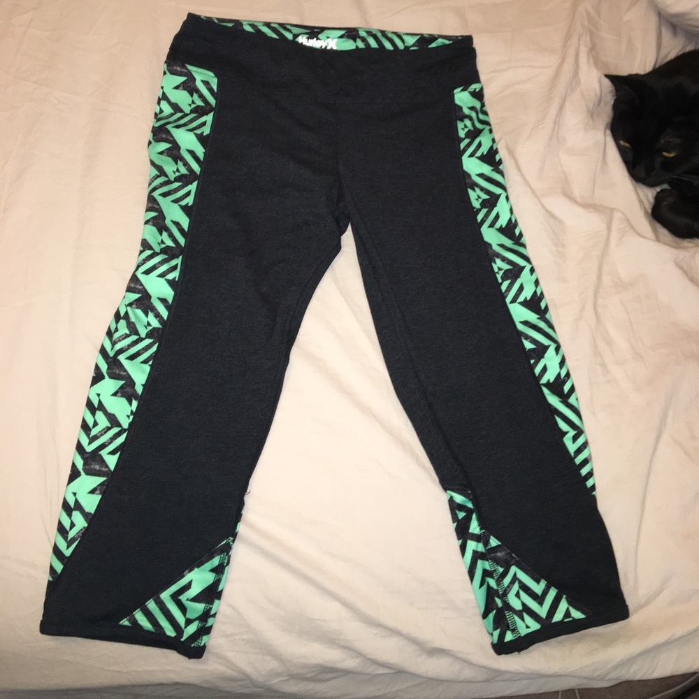 NIKE Hurley Dri-Fit Crop Legging - SIZE XS