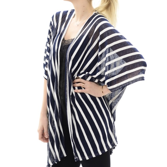 Cool Summer Stripe Vest - Picture 3 of 4