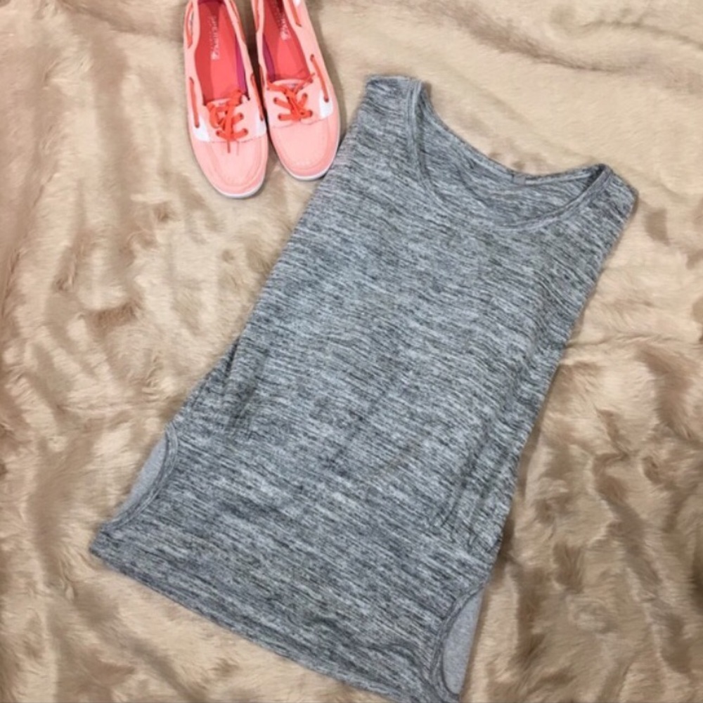 Women's Athleta Top