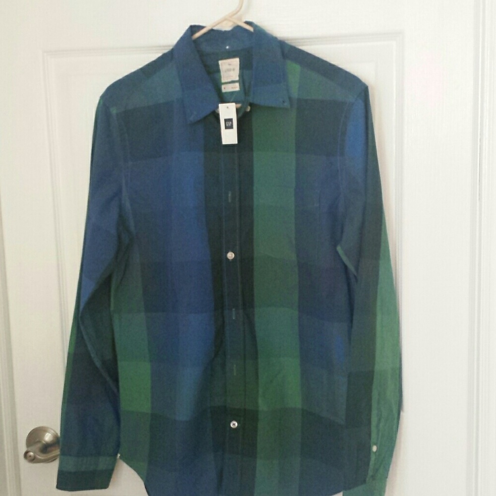 Gap colorful shirt