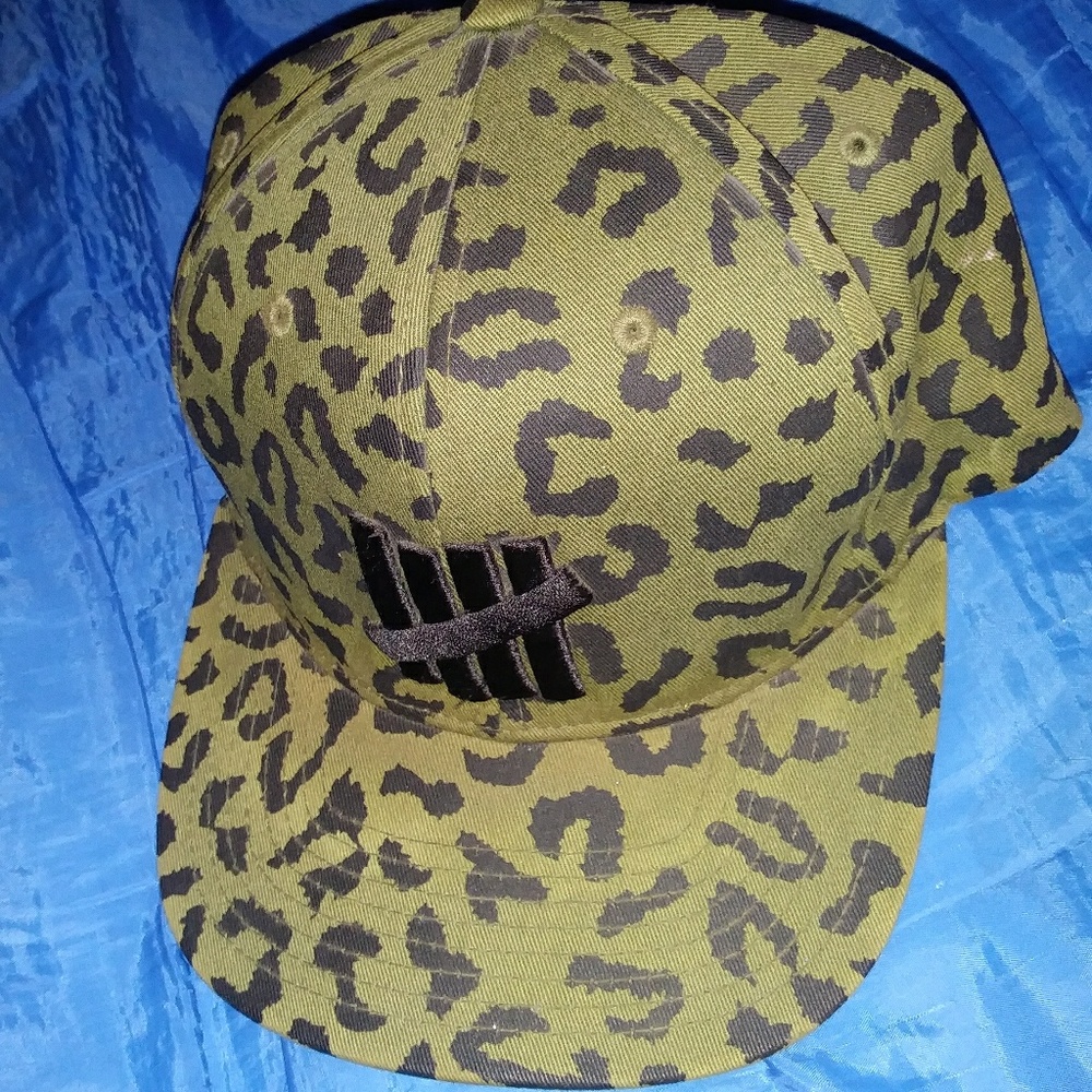 UNDFTD SNAPBACK