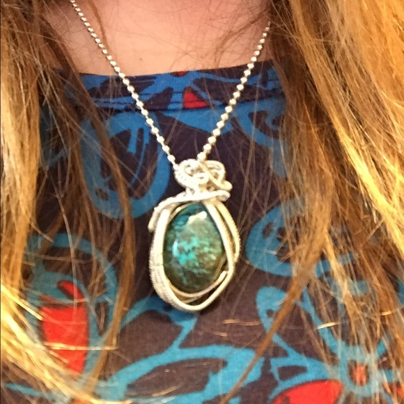 Chrysocolla Berry Wire Wrapped Pendant - Handmade - Picture 3 of 4