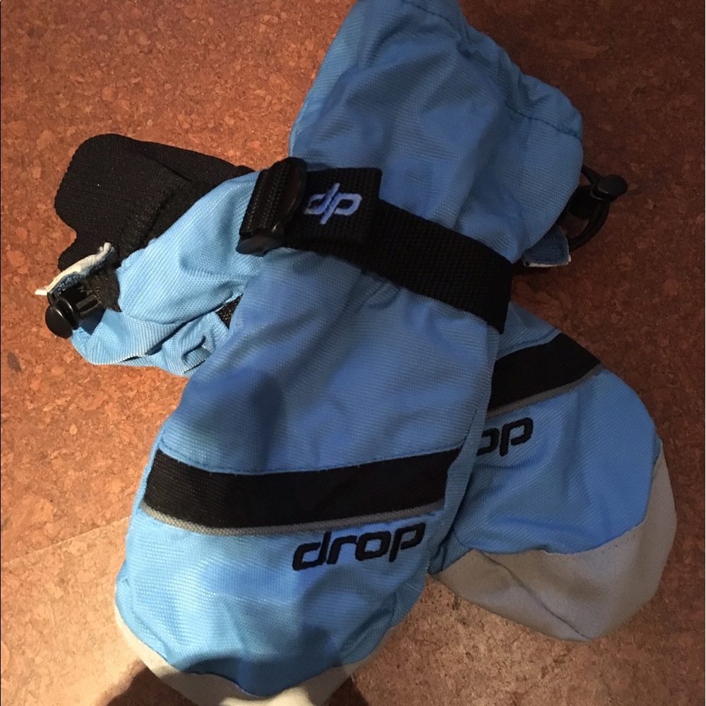Snowboard mittens