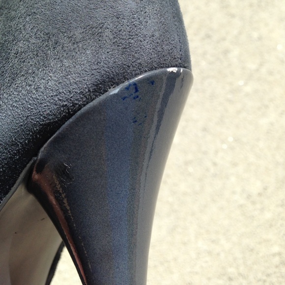 Steve Madden Chelseey Ankle Boots - Picture 6 of 8